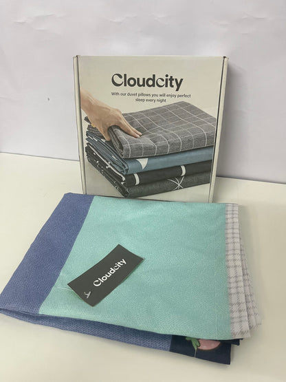 【Cloudcity Two-Tone Pillow Sham】—— Stylish & Comfortable Bedding Accessory