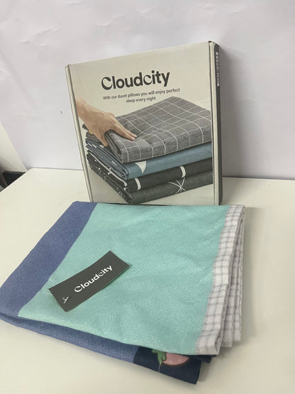 【Cloudcity Two-Tone Pillow Sham】—— Stylish & Comfortable Bedding Accessory