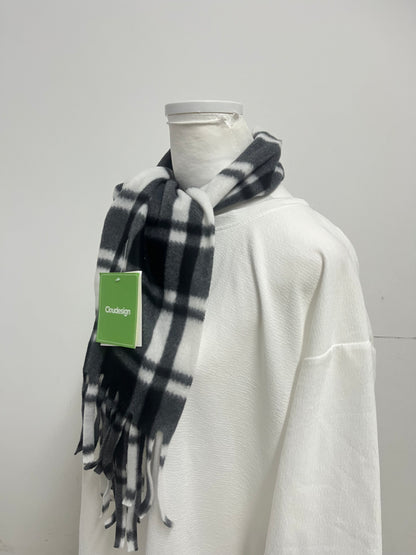 【Cloudesign Black and White Plaid Scarf】—— Stylish & Cozy Daily Matching Essential