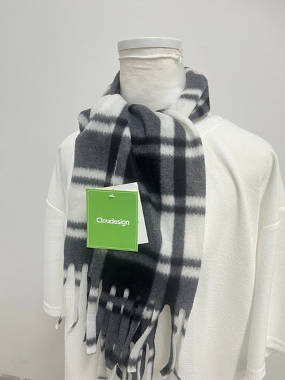 【Cloudesign Black and White Plaid Scarf】—— Stylish & Cozy Daily Matching Essential