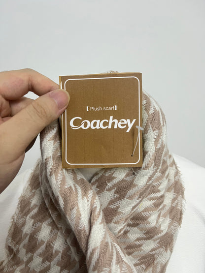 【Coachey Light Brown Houndstooth Plush Scarf】——Stylish & Cozy Accessory for Daily Matching