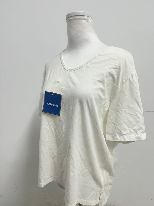 【Collegenie White V-Neck Pure Cotton T-shirt】——Comfortable Basic Top for Daily Wear