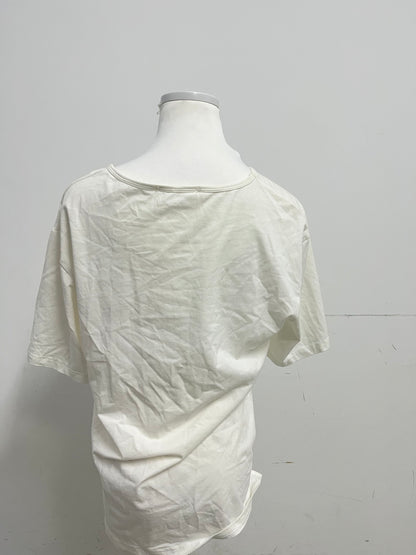 【Collegenie White V-Neck Pure Cotton T-shirt】——Comfortable Basic Top for Daily Wear
