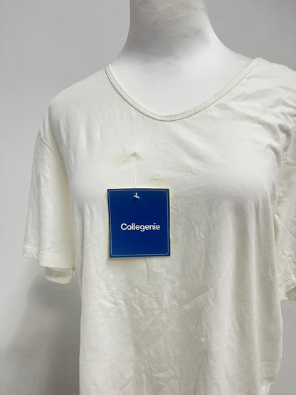 【Collegenie White V-Neck Pure Cotton T-shirt】——Comfortable Basic Top for Daily Wear