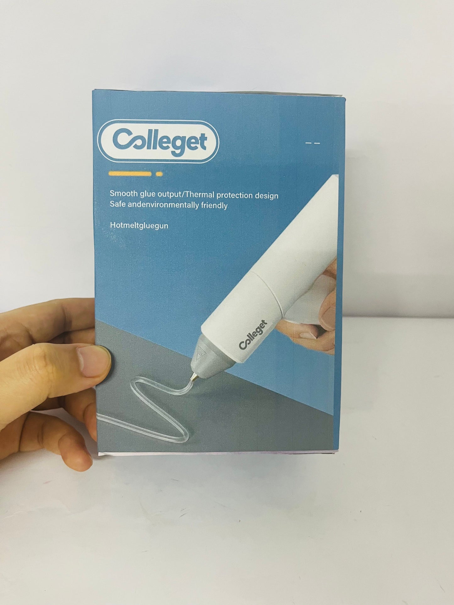 Colleget Cordless Hot Glue Gun Kit, 30s Fast Heating, Mini Glue Gun with 20 Glue Sticks, Compact & Portable with 2500mAh Built-in Battery, Auto Shut-Off, Ideal for DIY, School Crafts & Repairs
