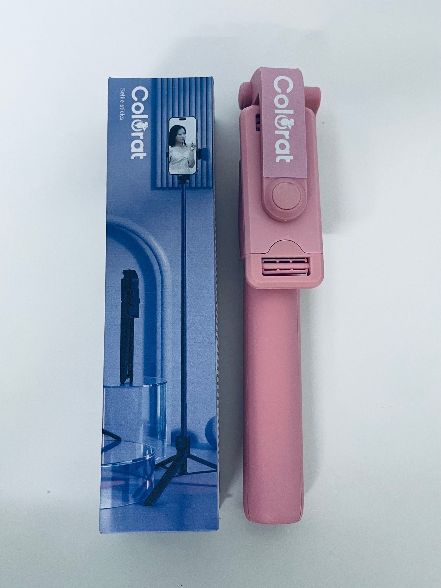 Colorat Foldable Pink Selfie Stick - 3-in-1 Design for Group Shots & Vlogging