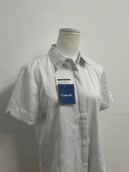 Comethe White Short-Sleeve Shirt Minimalist Commute Style A Comfortable & Proper Item for Workplace & Daily Wear