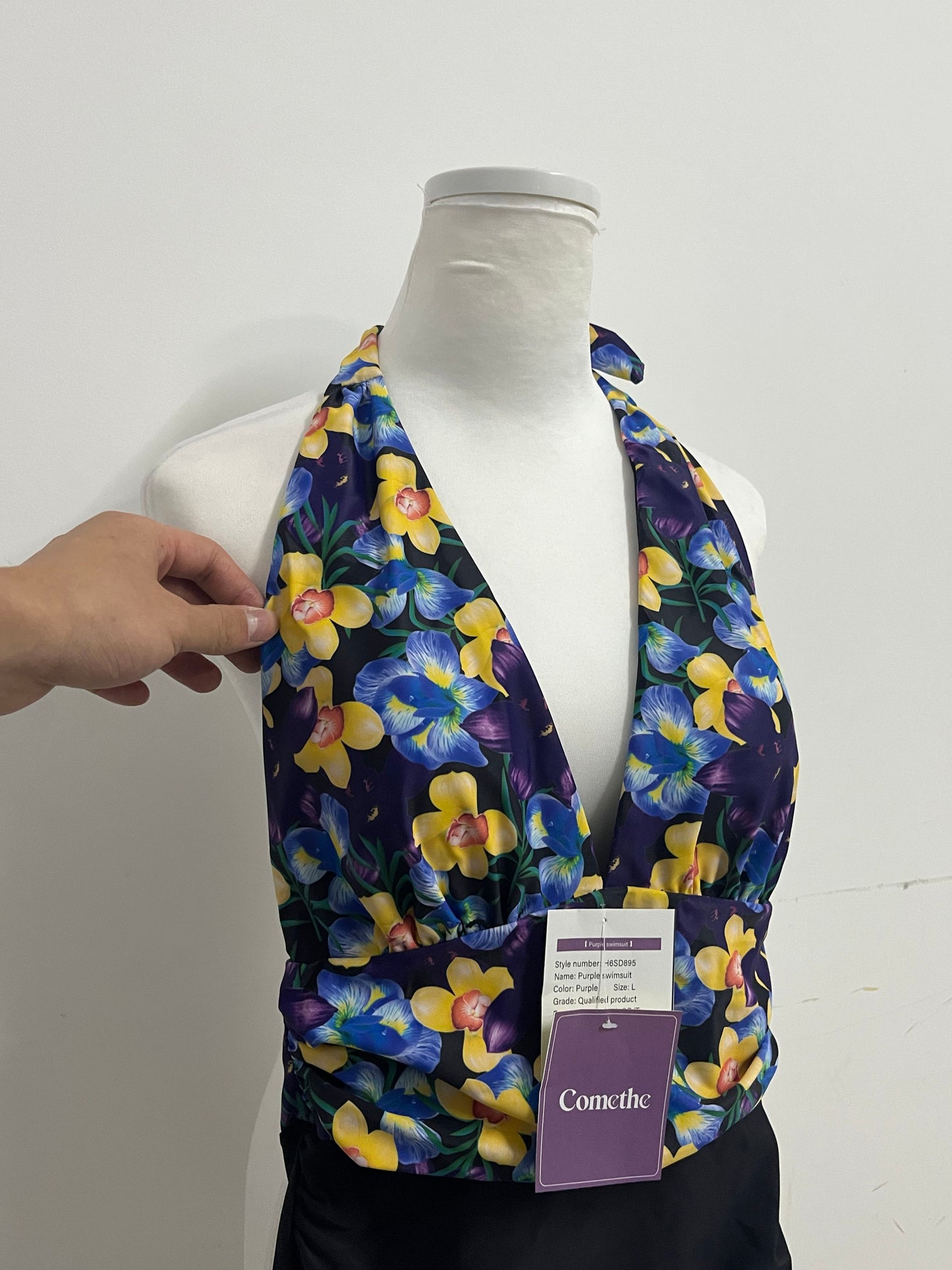 Comethe Purple Floral Halter Swimsuit Retro Print A Stylish & Comfortable Item for Vacation & Leisure