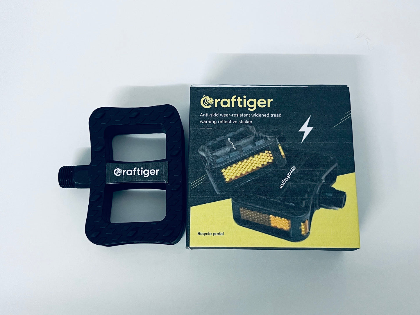 Craftiger Non-Slip Reflective Bicycle Pedal Water-Resistant & Durable A Practical Item for Safe Cycling