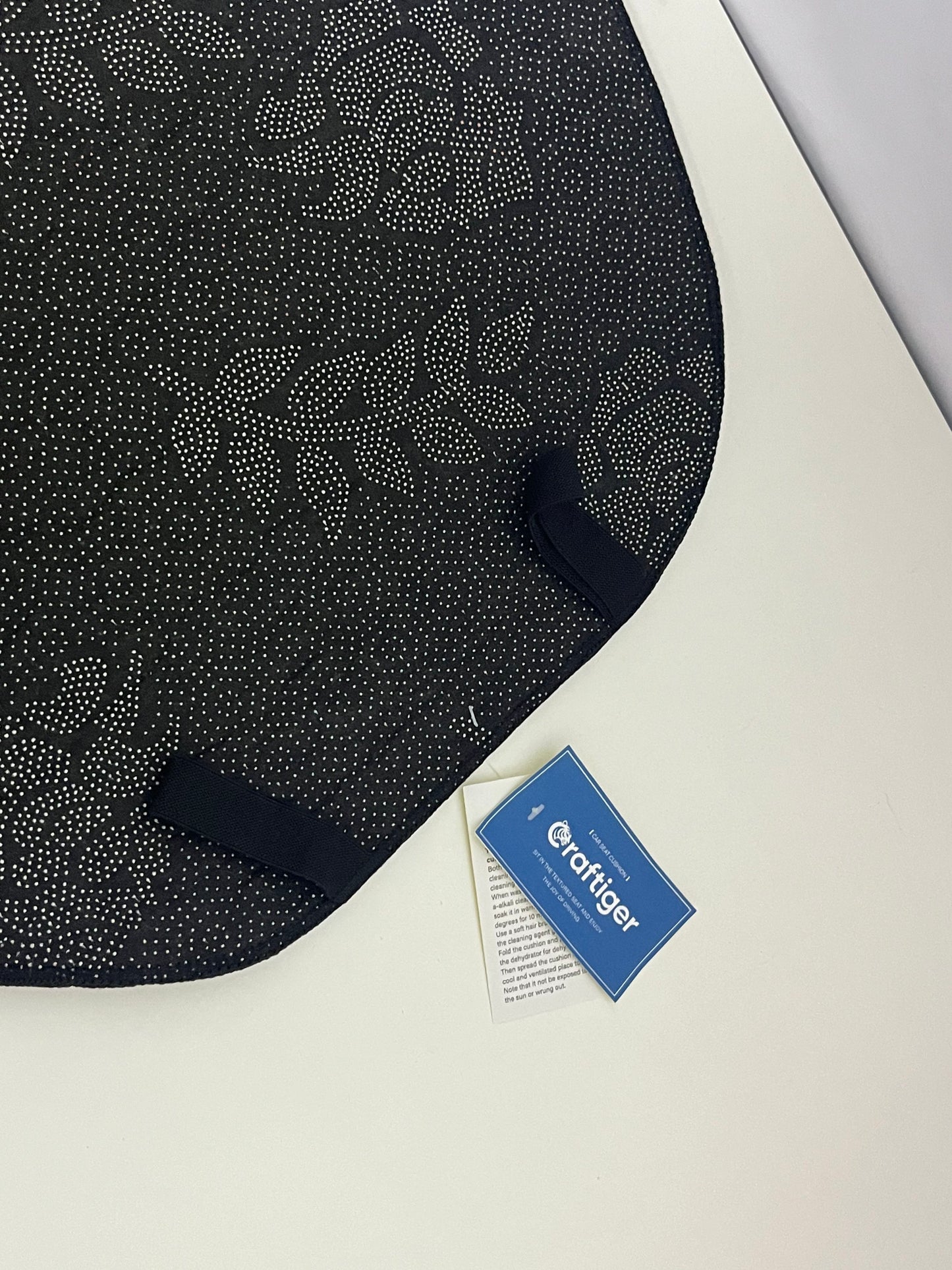 Craftiger Gradient Blue Pattern Car Seat Cushion Breathable & Comfortable A Stylish & Practical Item for Car Interiors