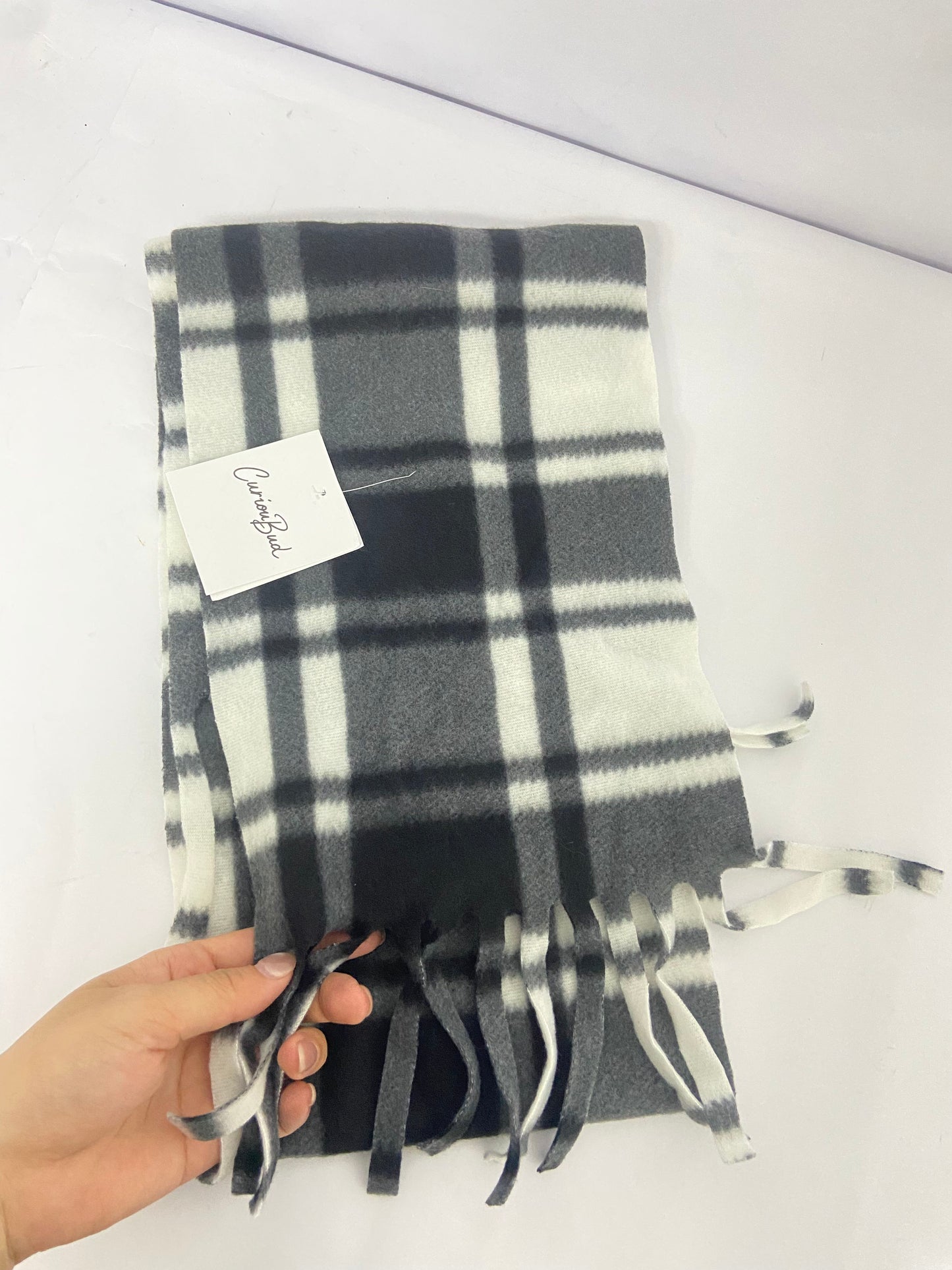 CuriouBud Plaid Scarf for Men Women Super Soft Classic Tartan Checkered Neck Scarves