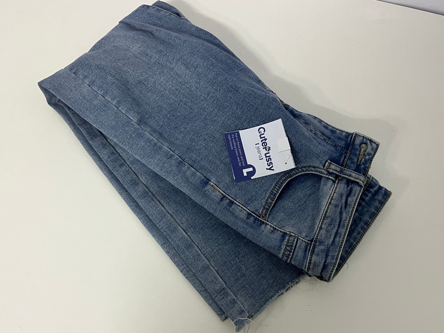 [CutePussy Jeans]——CutePussy High-Waisted Straight Leg Jeans - Slimming & Heightening Raw Hem Cropped Jeans