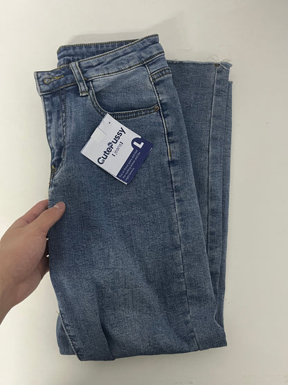 [CutePussy Jeans]——CutePussy High-Waisted Straight Leg Jeans - Slimming & Heightening Raw Hem Cropped Jeans