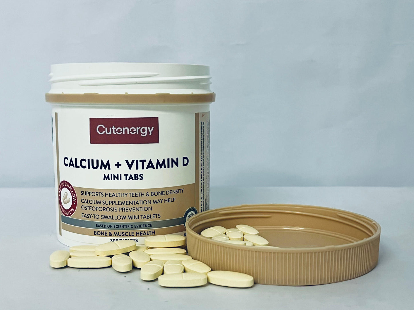 Cutenergy Calcium with Vitamin D3 and Citrate 830mg | Supplement for Women & Men | Bone Strength Support | Calcio | 300 Tablets | 2-Month Supply
