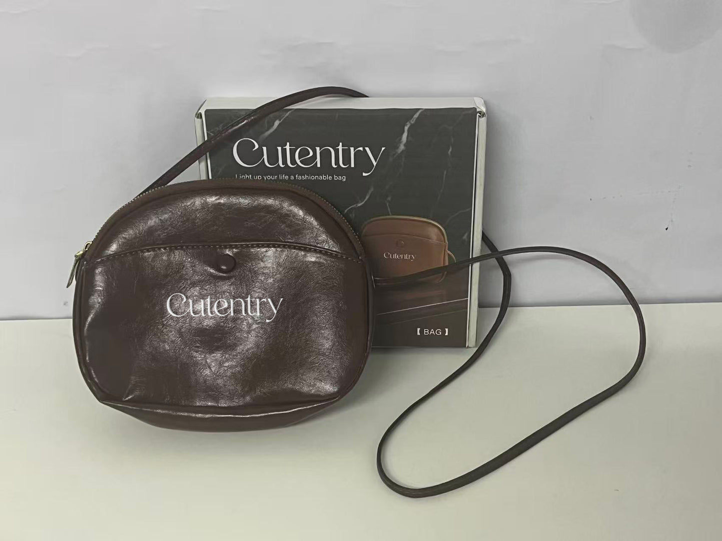 【Cutentry Ladies' Handbags】—— Stylish Companion for Daily Elegance & Practicality