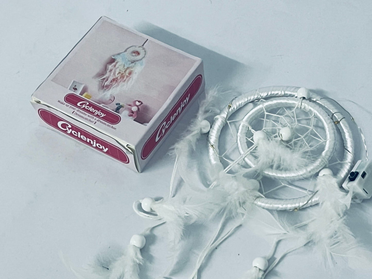 Cyclenjoy  White Dream Catcher Wind Chimes Handmade Beaded Dreamcatcher for Car Kids Bed Room Wall Hanging Decoration