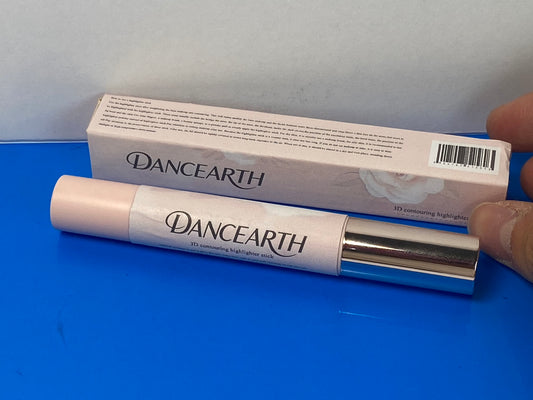 DANCEARTH  Highlighter make-up, Vegan Formula, Easy to Use, Glides on Effortlessly, Non-Greasy, Doesn't Crease, 0.21oz