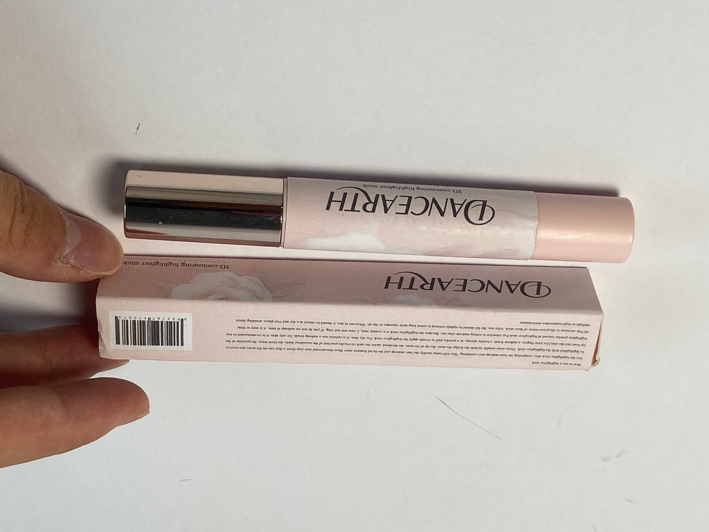 DANCEARTH  Highlighter make-up, Vegan Formula, Easy to Use, Glides on Effortlessly, Non-Greasy, Doesn't Crease, 0.21oz