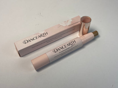 DANCEARTH  Highlighter make-up, Vegan Formula, Easy to Use, Glides on Effortlessly, Non-Greasy, Doesn't Crease, 0.21oz