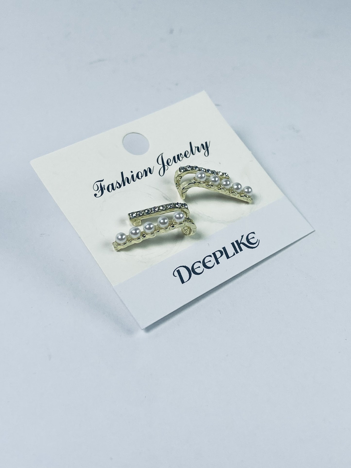 DEEPLIKE Vintage Pearl Earrings CZ Pearl Ear Claw Earrings Rhinestone Bar Stud Earrings Gold Crystal Climber Earrings Jewelry for Women