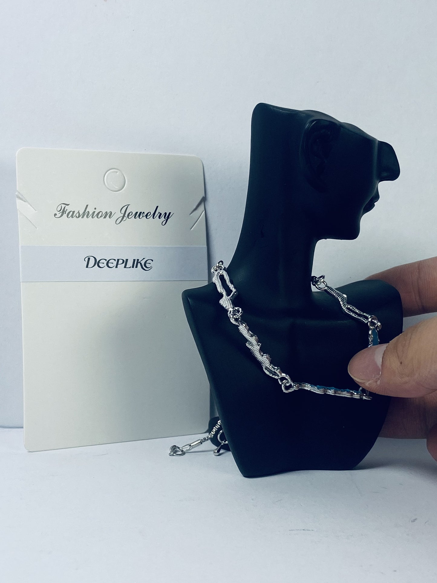 DEEPLIKE Bohemia Tiny Blue Rhinestone Choker Necklace Blue Necklace Silver Chain Blue Station Necklace Blue Topaz Necklace Jewelry for Women