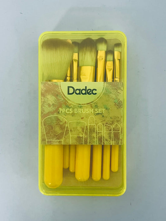 Dadec Makeup Brushes Premium Synthetic Foundation Powder Concealers Eye Shadows 7 Pcs Makeup Beginner or Professional with Travel Case