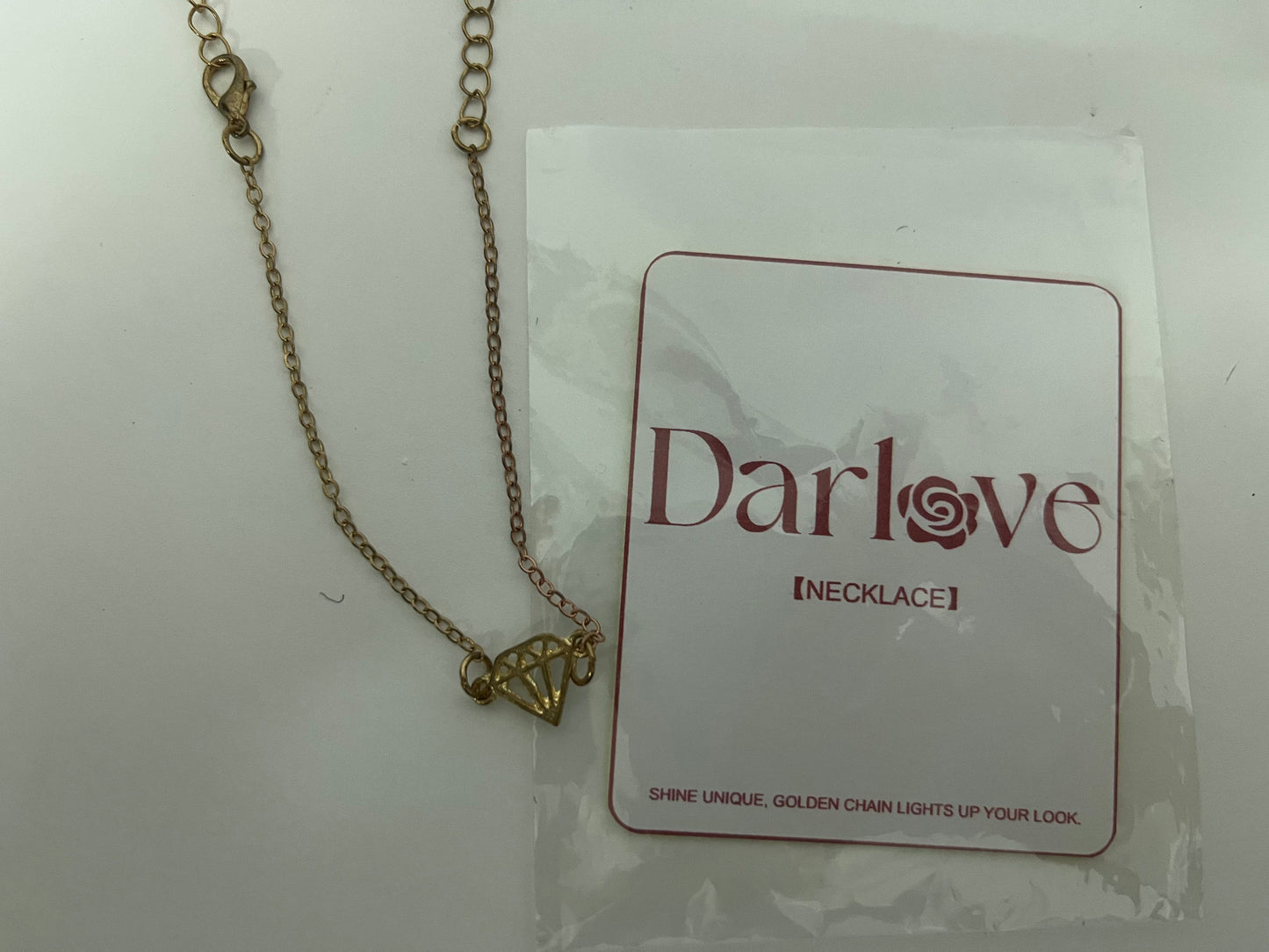 【Darlove Diamond-Shaped Pendant Necklace】—— Shiny Accent to Elevate Your Style
