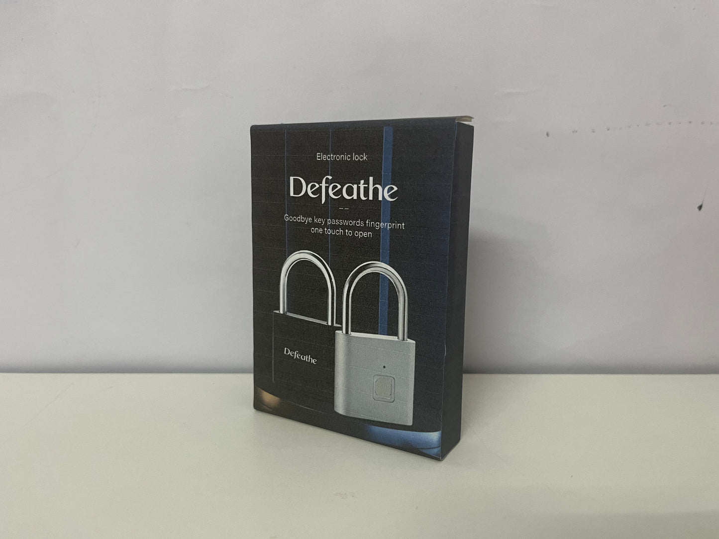 Defeathe Fingerprint Smart Electronic Padlock Key-Free Convenient Protection Item