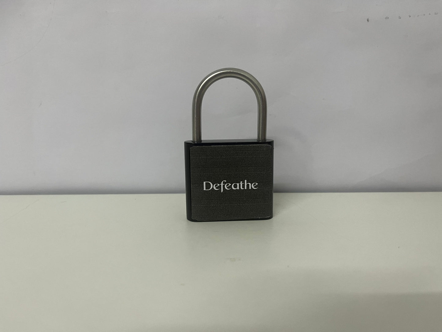 Defeathe Fingerprint Smart Electronic Padlock Key-Free Convenient Protection Item