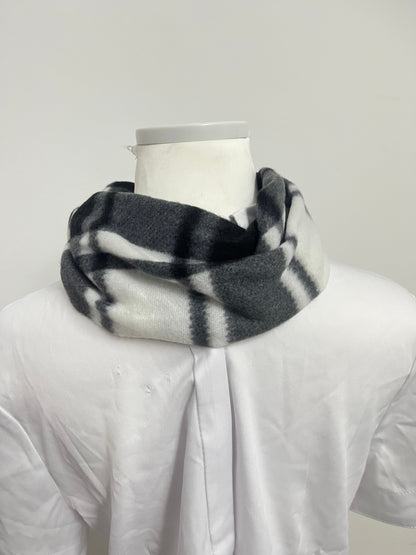 【Desertree Plaid Fringe Scarf】—— Stylish & Warm Accessory for Daily Outfits
