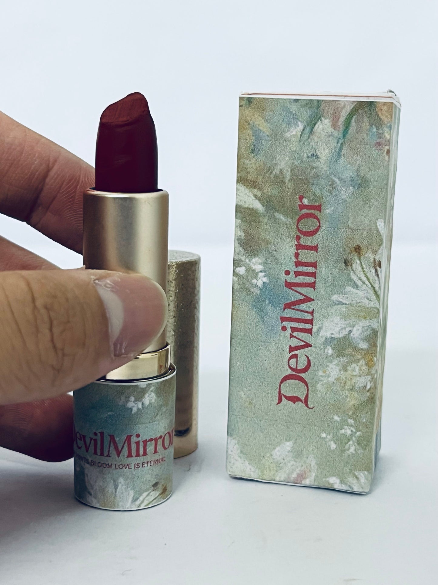 DevilMirror Face Satin Lipstick, Richly Pigmented, Nourishing & Long-Lasting Creamy Lipstick, Infused With Jojoba, Vegan & Cruelty-Free