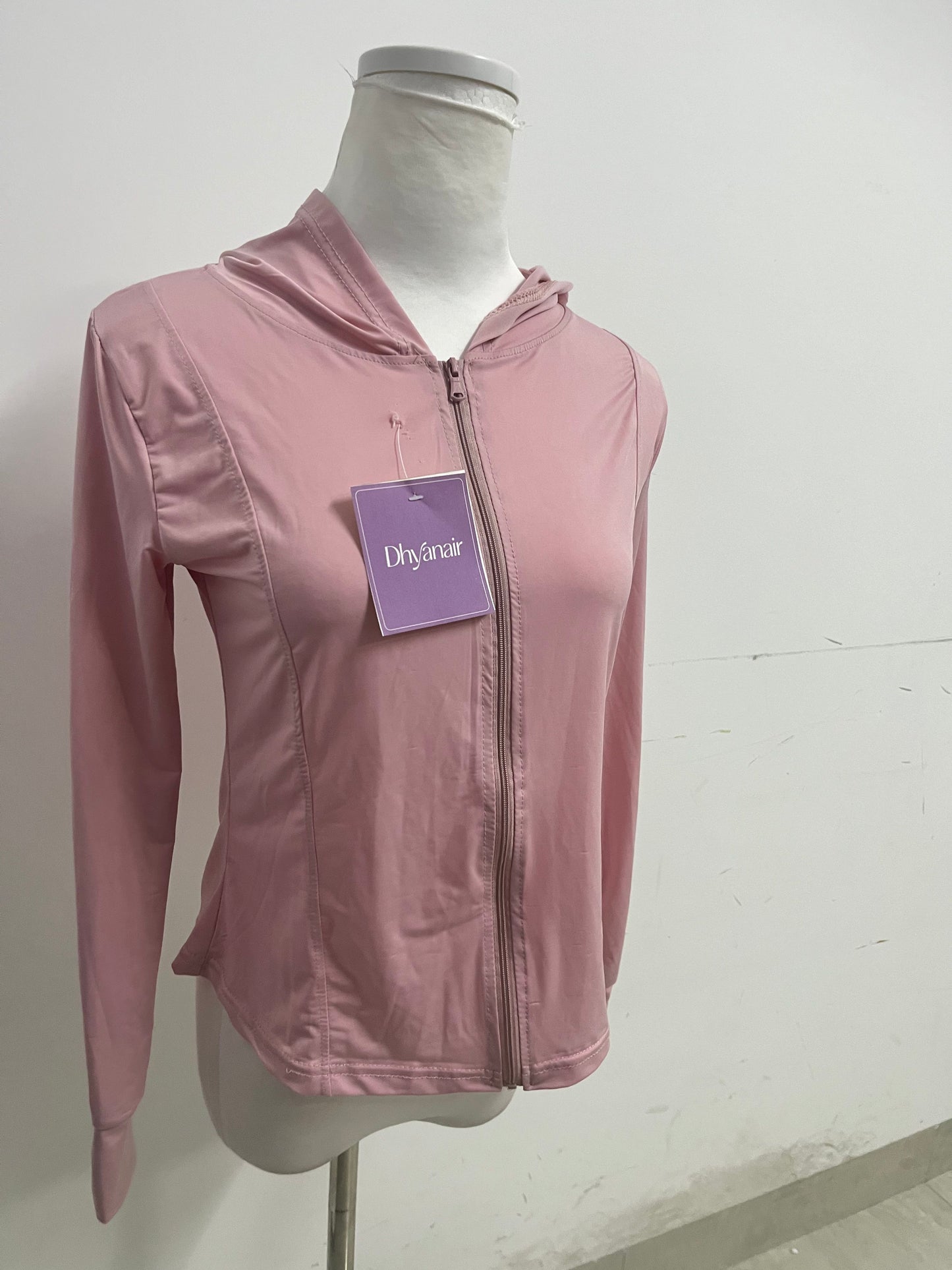【Dhyanair Light Pink Athletic Hoodie】—— Comfortable & Stylish Activewear Essential