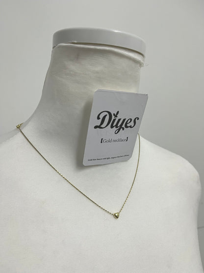Diyes Dainty Gold Heart Necklace, Minimalist Heart Pendant Necklace for Women, Elegant Gold Chain Necklace for Daily Wear, Gift for Her