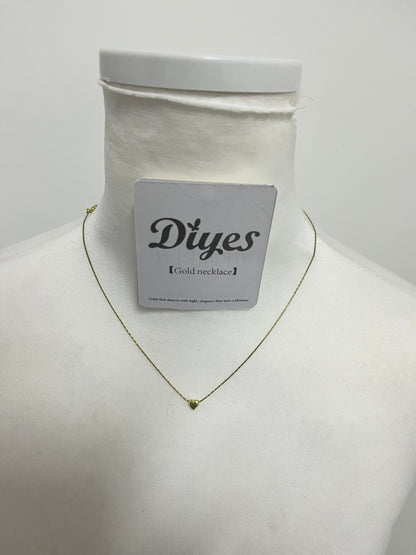 Diyes Dainty Gold Heart Necklace, Minimalist Heart Pendant Necklace for Women, Elegant Gold Chain Necklace for Daily Wear, Gift for Her