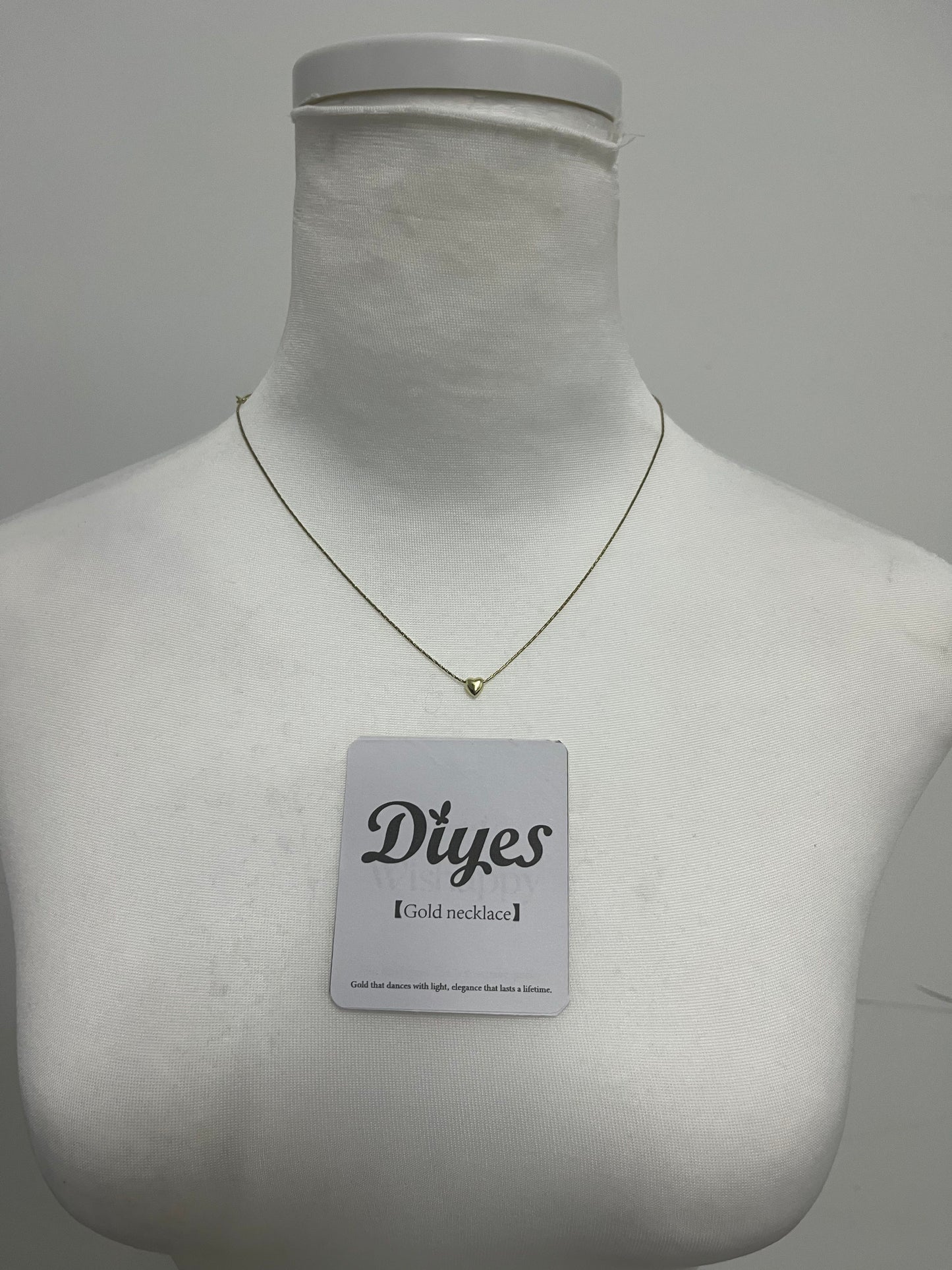 Diyes Dainty Gold Heart Necklace, Minimalist Heart Pendant Necklace for Women, Elegant Gold Chain Necklace for Daily Wear, Gift for Her