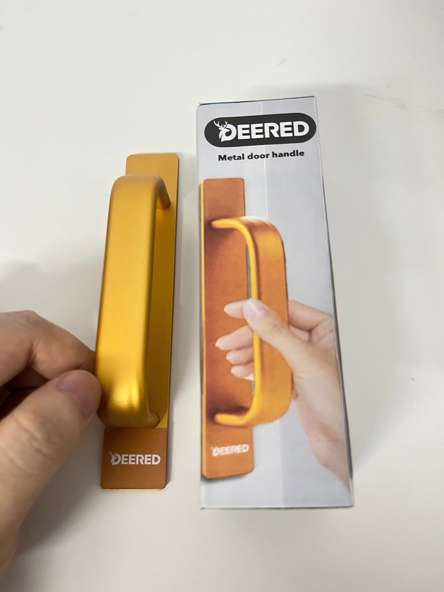 DEERED Metal Recessed Door Handle Gold Style Minimalist Texture A Practical Decorative Pull for Doors/Cabinets