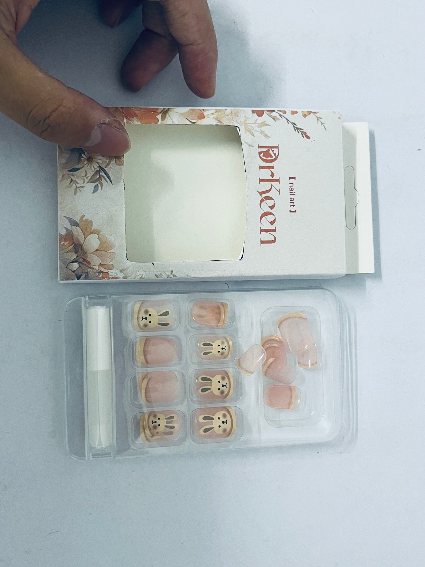 DrKeen False nails Fall Press on Nails Short Square Fake Nails Brown False Nails with Little bunny Design Cute Press on Nails Glossy Acrylic Nails Stick on Nails for Women and Girls Jelly Press on Nails 24Pcs