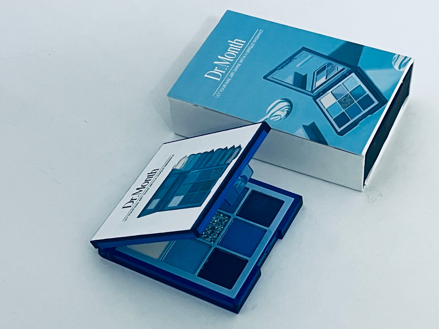 Dr.Month 9 Colors Blue Glitter Eyeshadow Palette, Glitter Dark Light Royal Cobalt Baby Sky Navy Blue Metallic Shimmer Sparkly Eye Shadow Palette Makeup for  Women Eyes, Highly Pigmented Eyeshadow