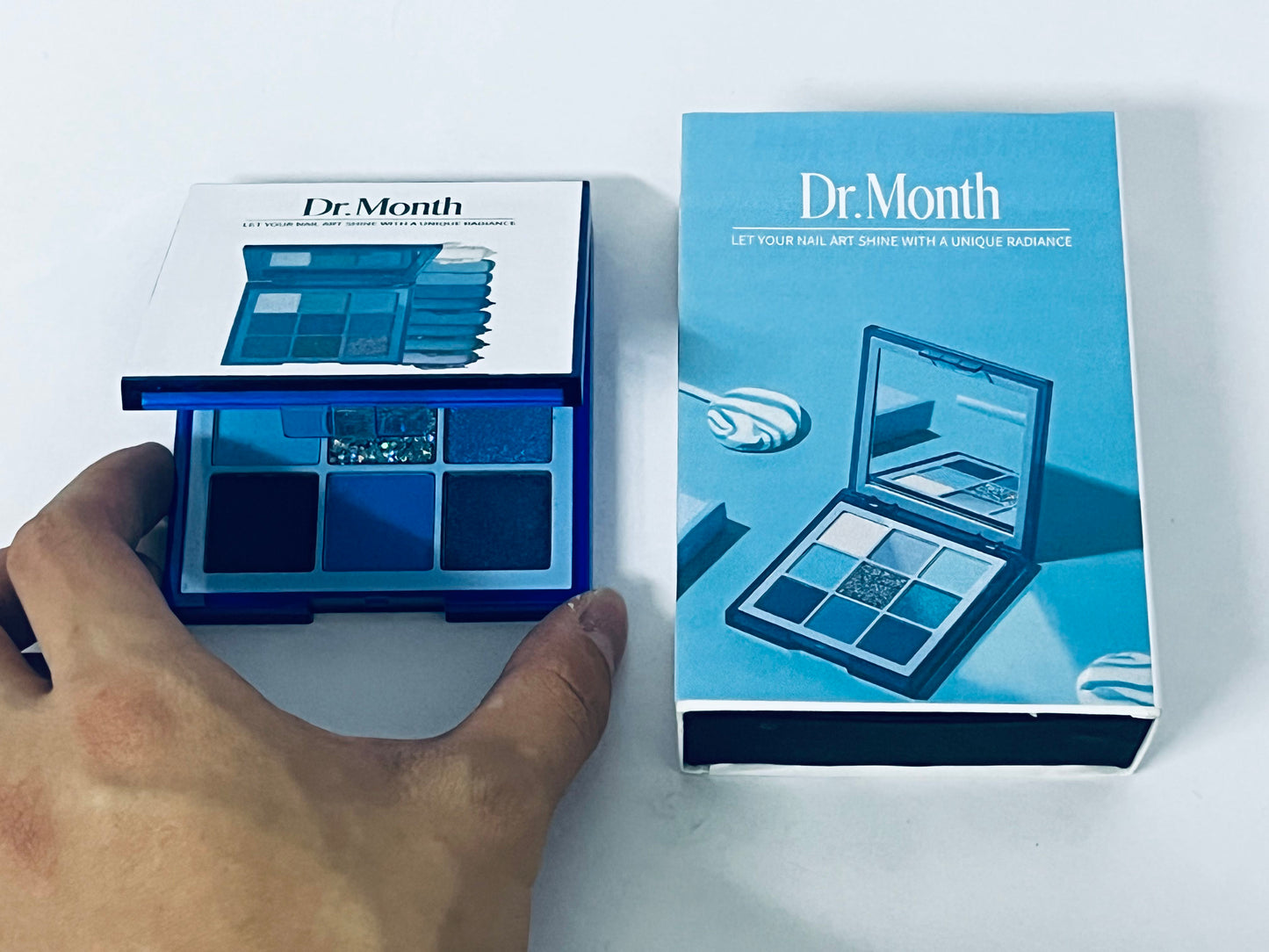 Dr.Month 9 Colors Blue Glitter Eyeshadow Palette, Glitter Dark Light Royal Cobalt Baby Sky Navy Blue Metallic Shimmer Sparkly Eye Shadow Palette Makeup for  Women Eyes, Highly Pigmented Eyeshadow
