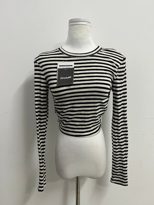 【Drcould Black & White Striped Ribbed Crop Top】—— Trendy & Versatile Daily Wear