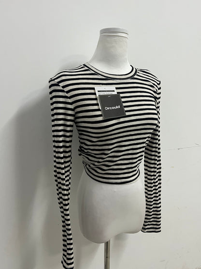 【Drcould Black & White Striped Ribbed Crop Top】—— Trendy & Versatile Daily Wear