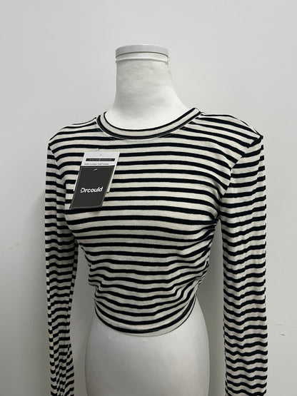 【Drcould Black & White Striped Ribbed Crop Top】—— Trendy & Versatile Daily Wear