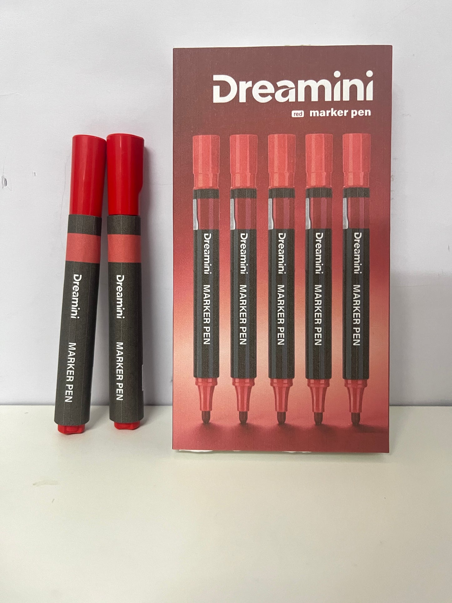 [Dreamini Marker pens]——Red Marker Pen - Large-Capacity Oil-Based Marker