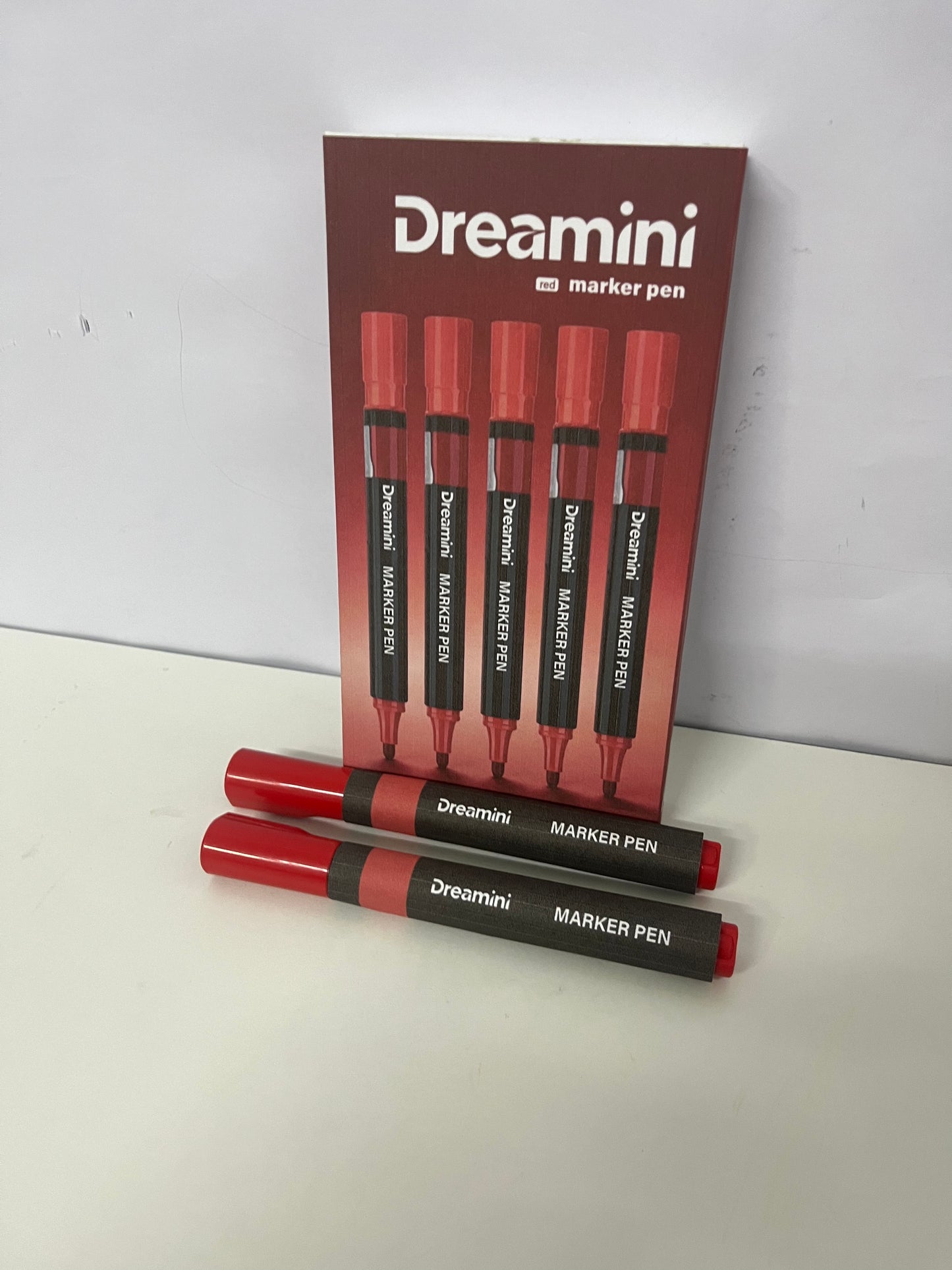 [Dreamini Marker pens]——Red Marker Pen - Large-Capacity Oil-Based Marker