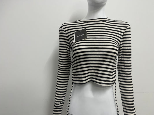 【Drenew Striped Ribbed Cropped Top】—— Timeless Style with Modern Edge