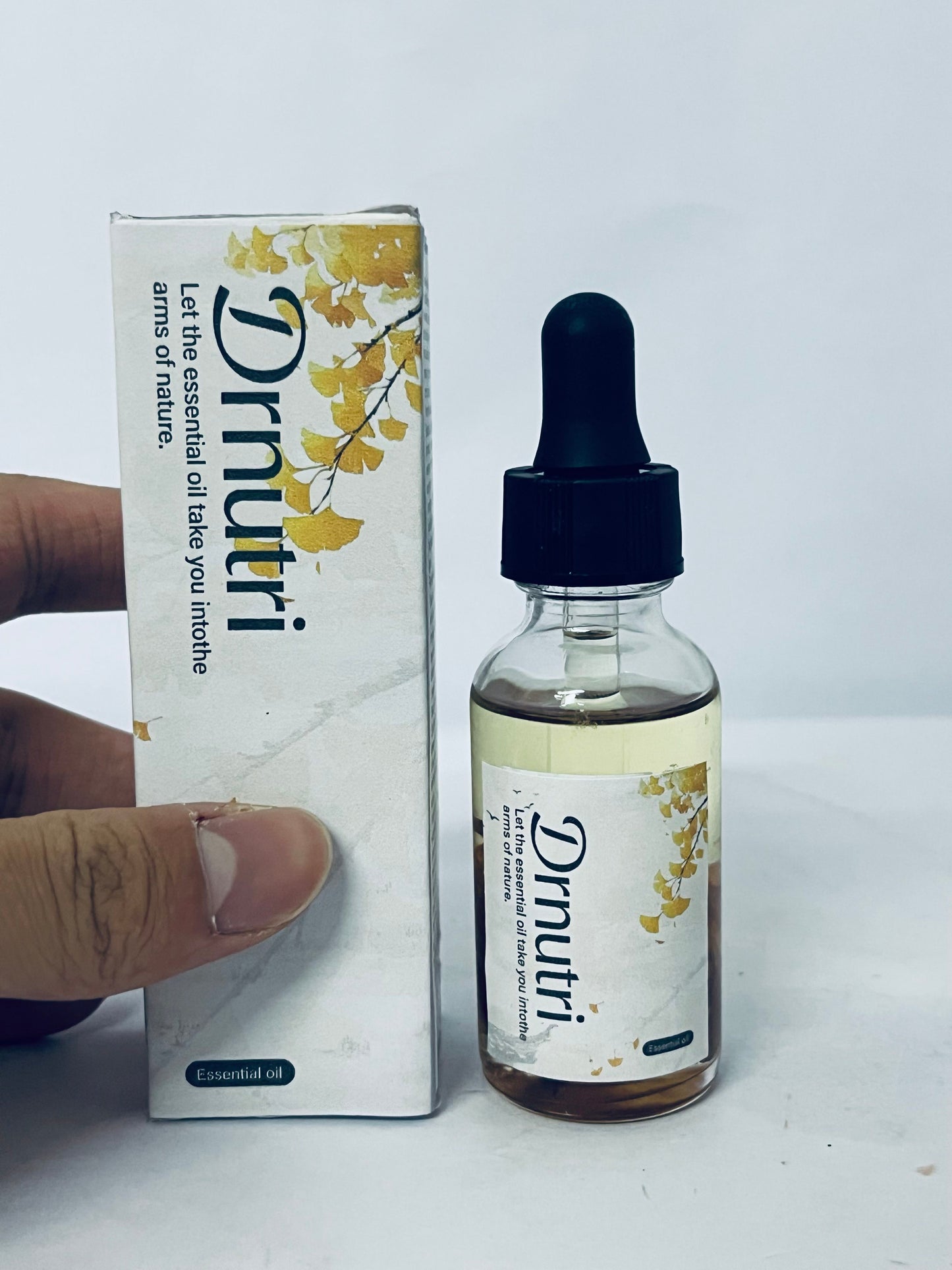 Drnutri Organic Calendula Oil For Sensitive Skin -Certified 100% Natural Plant Based, Lightweight & Unscented Gentle Soothing Oil For Sensitive Skin - For Face, Skin & All Over - Glass & Dropper