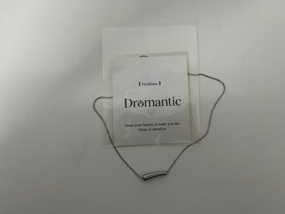 【Dromantic Necklaces [jewellery]】——Dromantic Minimalist Silver Curved Pendant Choker - Effortlessly Elevate Your Look