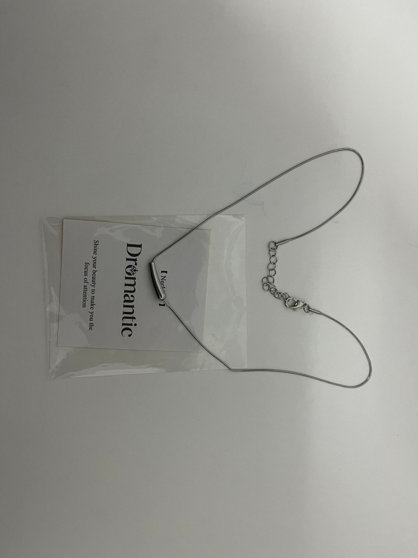 【Dromantic Necklaces [jewellery]】——Dromantic Minimalist Silver Curved Pendant Choker - Effortlessly Elevate Your Look