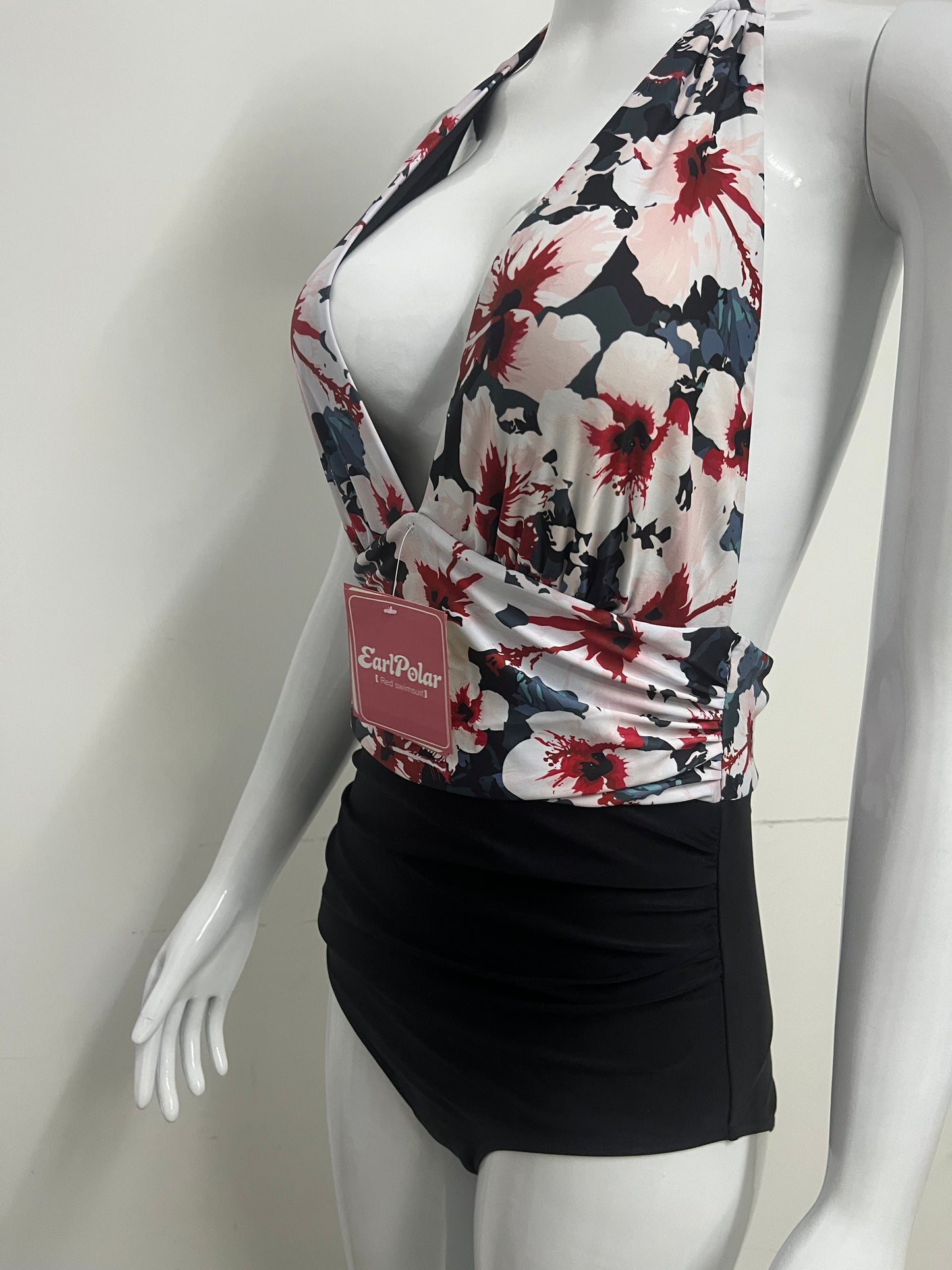 【EarlPolar Floral Halter One-Piece Swimsuit】—— Flattering Style for Confident Beach Days