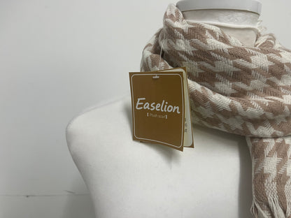 【Easelion Beige Herringbone Plush Scarf】—— Stylish & Cozy Accessory for Daily Layering